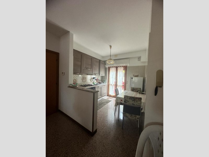 Appartamento in Vendita a Offida, 140'000€, 159 m², con Box