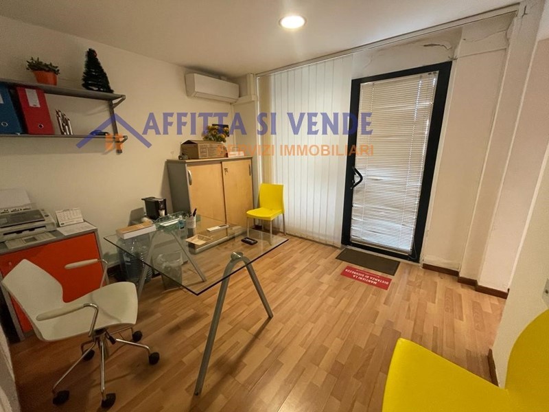Ufficio in Vendita a Siracusa, 42'000&euro;, 40 m², arredato