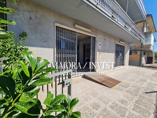 Capannone in Vendita a Sant'Egidio alla Vibrata, 105'000€, 190 m²