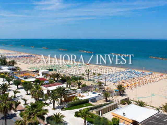 Immobile commerciale in Vendita a San Benedetto del Tronto, 210 m²