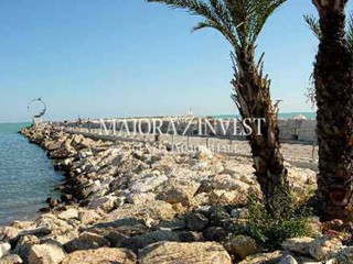 Immobile commerciale in Vendita a San Benedetto del Tronto, 210 m²