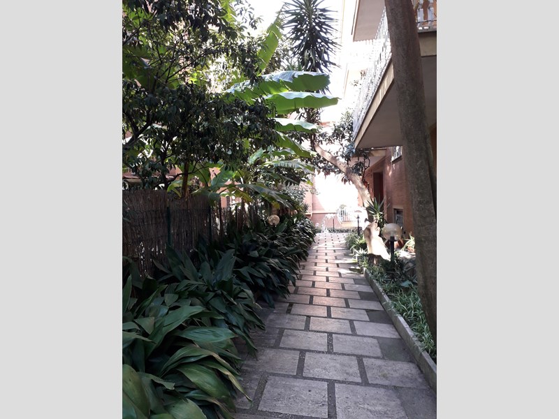 Ufficio in Affitto a Roma, zona San Pietro, 2'000&euro;, 150 m²