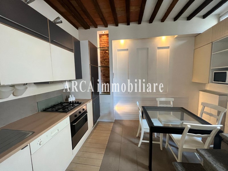 Casa Semi Indipendente in Vendita a Pietrasanta, 255'000€, 65 m²