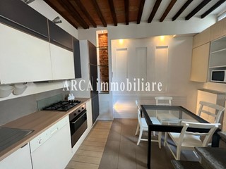 Casa Semi Indipendente in Vendita a Pietrasanta, 255'000€, 65 m²