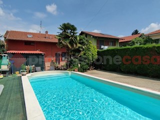 Casa Indipendente in Vendita a Piscina, 199'000€, 140 m²