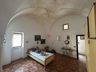Casa Indipendente in Vendita a Grottaglie, 83'000€, 170 m²