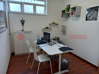 Ufficio in Affitto a Bari, 650€, 55 m²