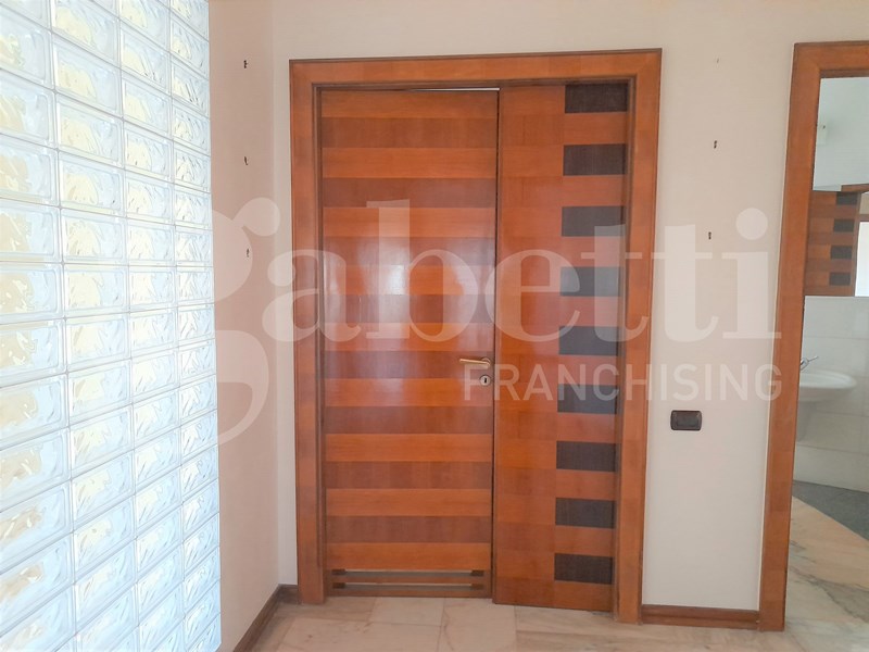 Appartamento in Vendita a Eboli, 285'000€, 254 m²