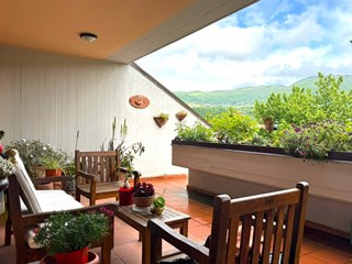 Casa Indipendente in Vendita a Vaiano, 498'000€, 210 m², con Box