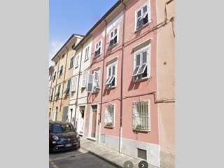 Negozio in Vendita a Massa, 65'000&euro;, 32 m²