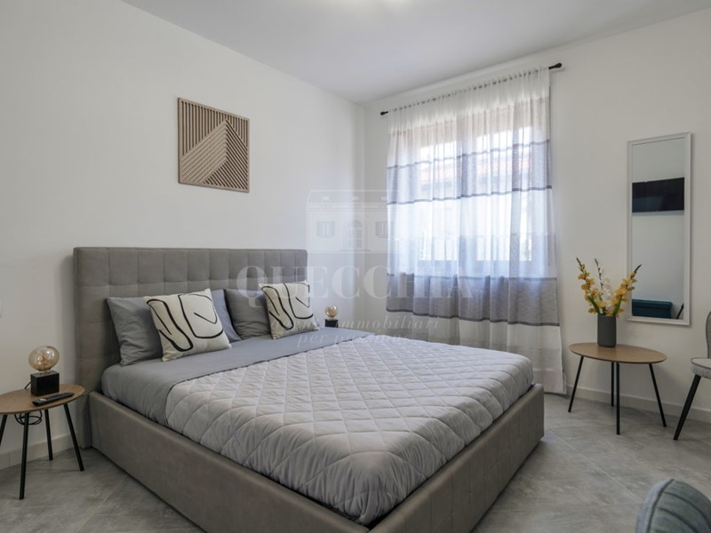 Quadrilocale in Vendita a Peschiera del Garda, 420'000€, 98 m², con Box