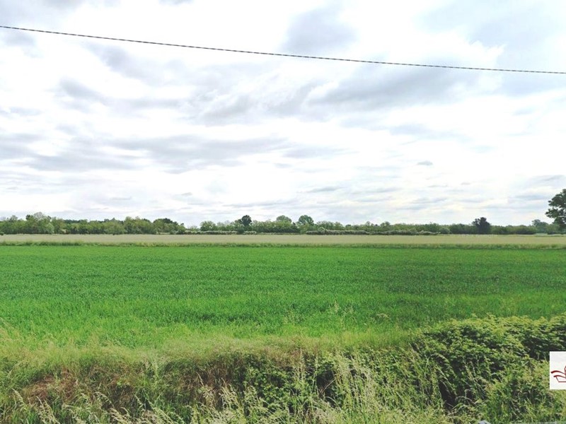 Terreno edificabile in Vendita a Corbetta, 85'000€, 20612 m²