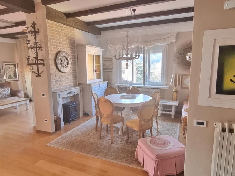 Quadrilocale in Vendita a Carrara, 178'000€, 85 m², arredato