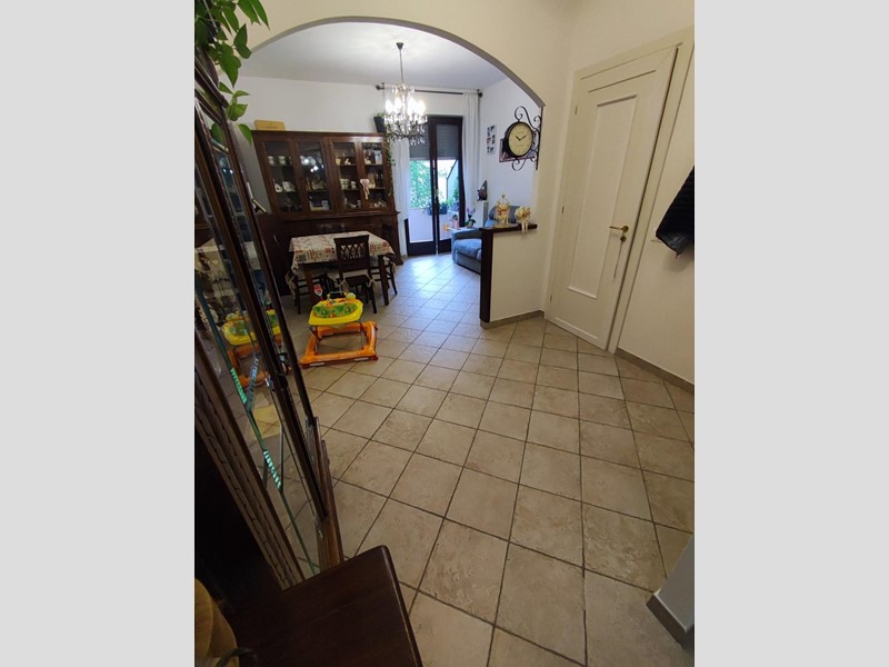 Trilocale in Vendita a Massa, 170'000€, 60 m², arredato
