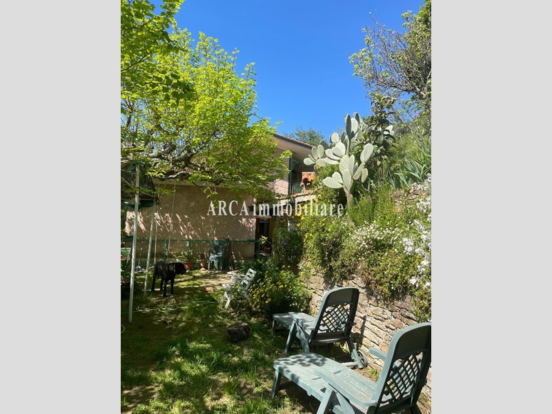 Casa Indipendente in Vendita a Pietrasanta, 395'000€, 90 m²