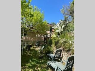 Casa Indipendente in Vendita a Pietrasanta, 395'000€, 90 m²