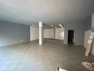 Immobile commerciale in Affitto a Lucca, zona Sant'Anna, 1'500€, 100 m²