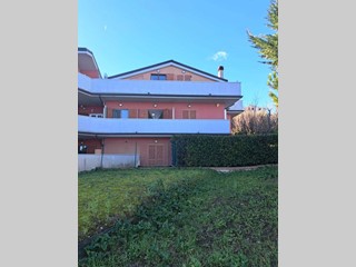 Quadrilocale in Vendita a Castel Frentano, 62'000&euro;, 60 m², arredato, con Box