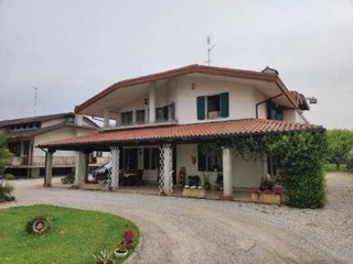 Casa Indipendente in Vendita a Vigonza, 69'000€, 305 m²