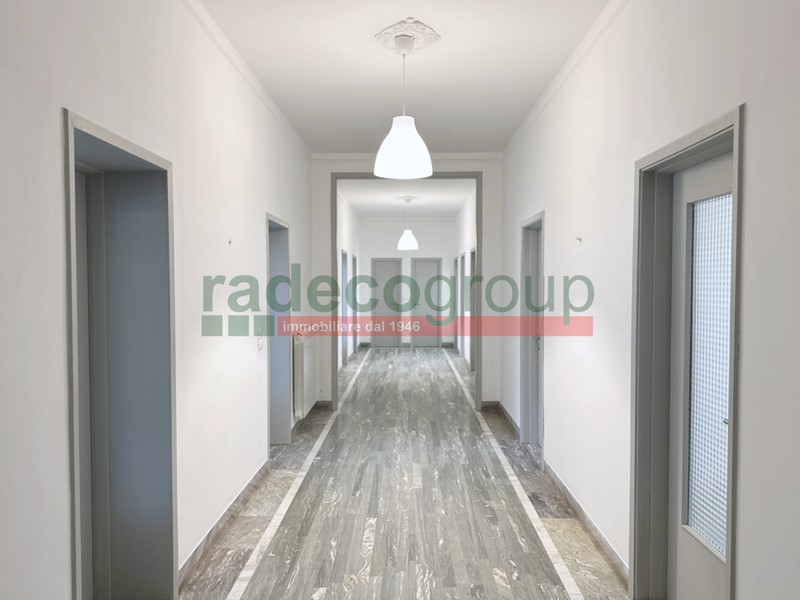 Ufficio in Affitto a Livorno, zona attias, 520€, 40 m²