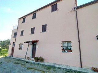 Casa Semi Indipendente in Vendita a Savona, zona MARMORASSI, 170'000€, 150 m², con Box