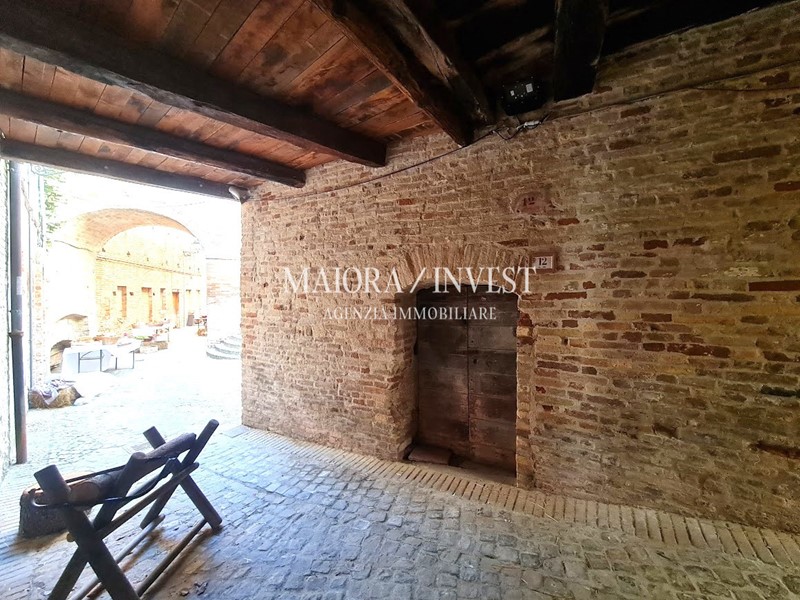 Casa Indipendente in Vendita a Monteprandone, 98'000€, 303 m²