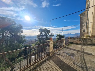 Casa Indipendente in Vendita a Monteprandone, 98'000€, 303 m²