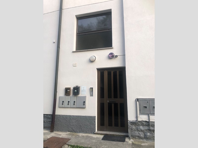 Quadrilocale in Vendita a Cantù, zona centro, 199'000€, 165 m²