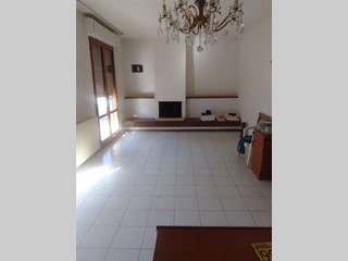 Quadrilocale in Vendita a Massa, 265'000€, 135 m²