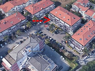 Immobile commerciale in Vendita a Massa, 390'000&euro;, 350 m²