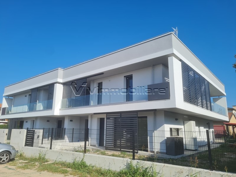 Appartamento in Vendita a Noventa Vicentina, 250'000€, 140 m², con Box