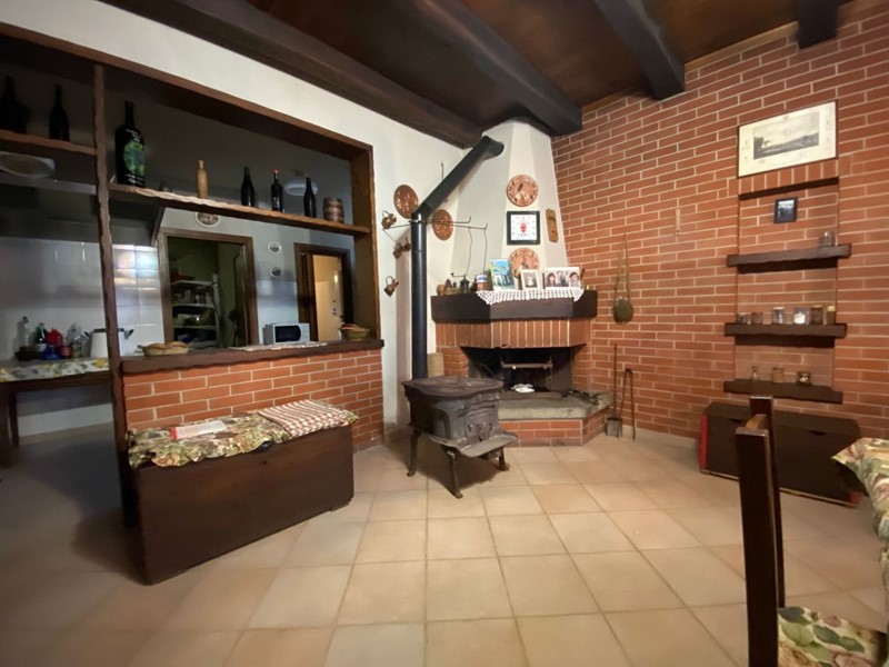 Casa Semi Indipendente in Vendita a Bormida, 79'000€, 168 m², arredato