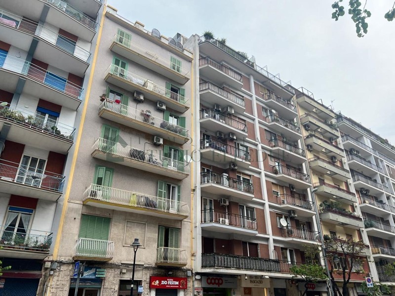 Bilocale in Vendita a Bari, 45'000€, 70 m²
