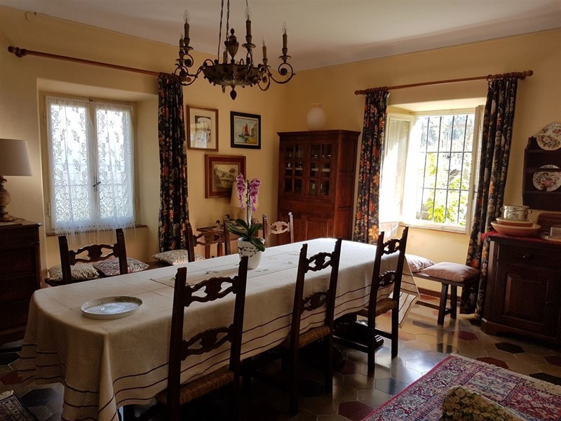 Casa Indipendente in Vendita a Alta Valle Intelvi, 549'000&euro;, 440 m²