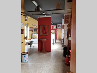 Ufficio in Vendita a Cantù, 145'000€, 150 m²