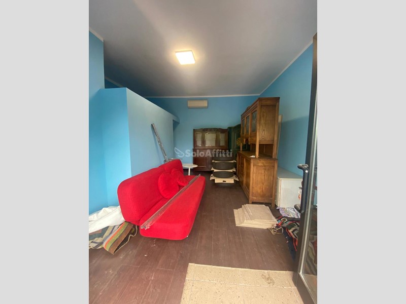 Capannone in Affitto a Novara, zona Sant'Andrea, 390€, 40 m²