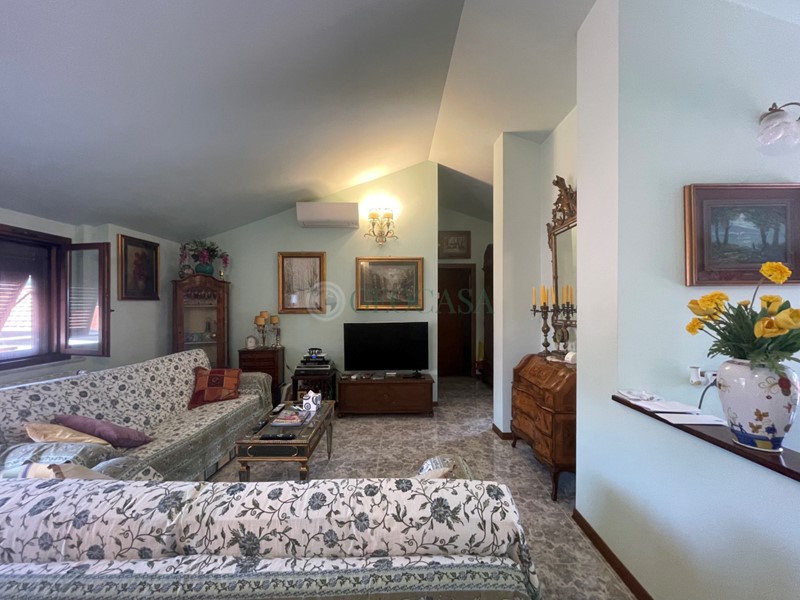 Appartamento in Vendita a Sarzana, 280'000€, 110 m², con Box