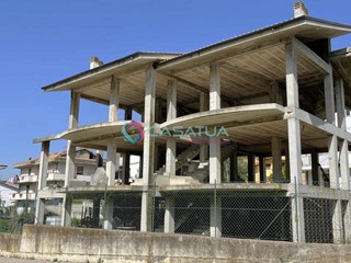 Casa Indipendente in Vendita a Cappelle sul Tavo, 65'000€, 192 m², con Box