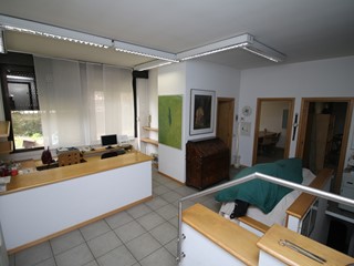 Ufficio in Vendita a Erba, 240'000&euro;, 191 m²