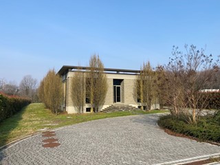 Immobile commerciale in Vendita a Arosio, 960'000€, 545 m²