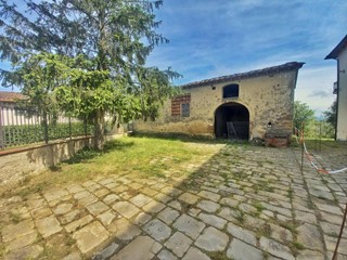Casale in Vendita a Montespertoli, zona Poppiano, 180'000€, 172 m²