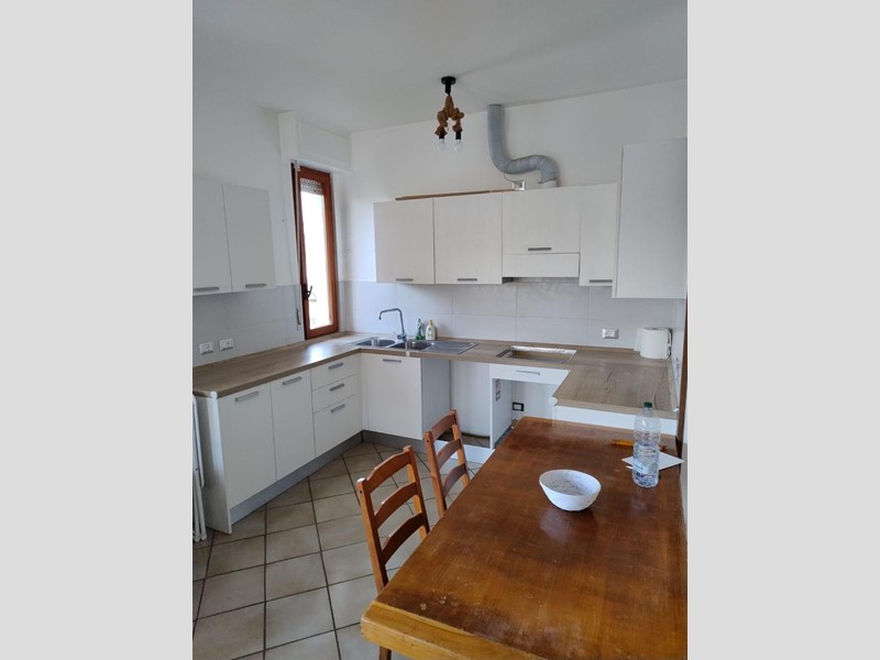 Villa bifamiliare in Vendita a Pietrasanta, zona Tonfano, 580'000€, 120 m², arredato