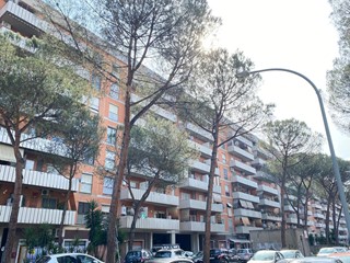 Bilocale in Vendita a Roma, 181'000€, 81 m²
