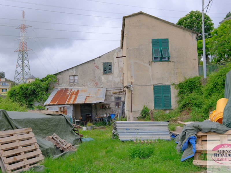 Casa Indipendente in Vendita a Genova, 385'000€, 313 m², con Box