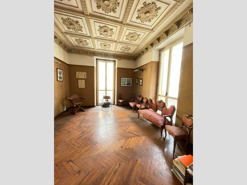 Appartamento in Vendita a La Spezia, zona CENTRO, 310'000€, 170 m²