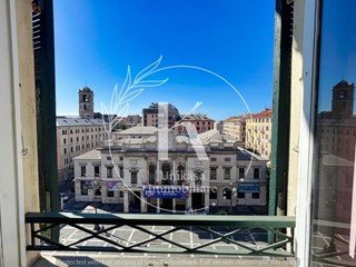 Appartamento in Vendita a Savona, zona Centro cittÃ, 449'000€, 250 m²