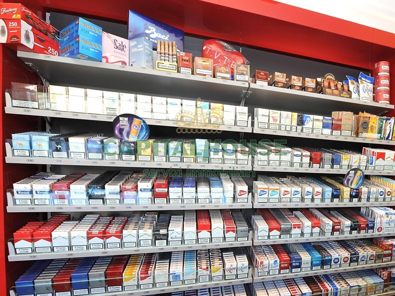 Attività commerciale in Vendita a Bologna, zona Saragozza, 25'000€, 40 m², arredato
