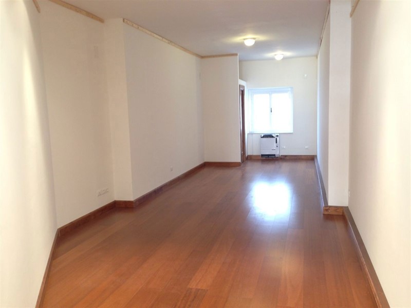Negozio in Vendita a Roccaraso, 160'000&euro;, 31 m²