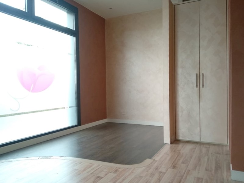Immobile commerciale in Vendita a Bagnolo Mella, 128'000€, 87 m²