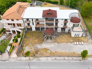 Attività commerciale in Vendita a Bracigliano, 549'000&euro;, 